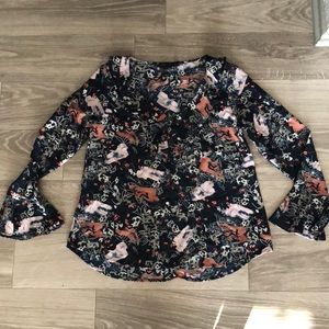 Floral Blouse with small bell sleeve